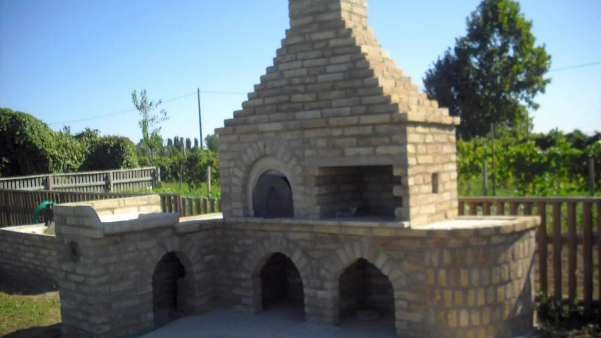 Casa di campagna La Garzaga Turismo Rurale Ceresara Italia