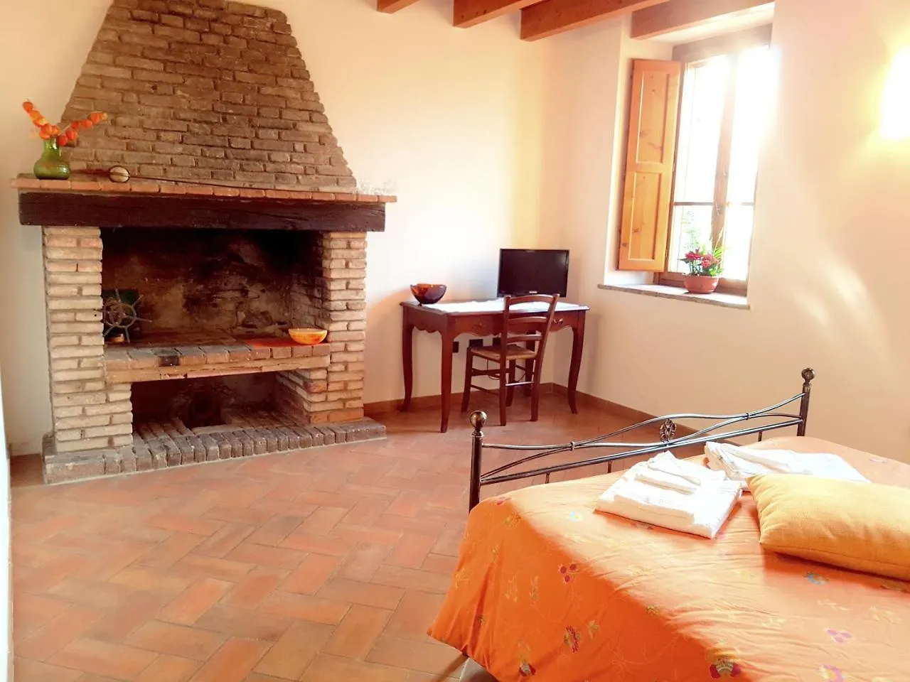 La Garzaga Turismo Rurale Ceresara Italia